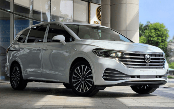 Volkswagen Viloran Luxury